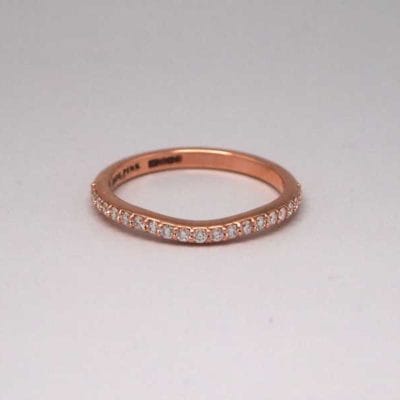 14kt rose gold diamond shaped wedding band
