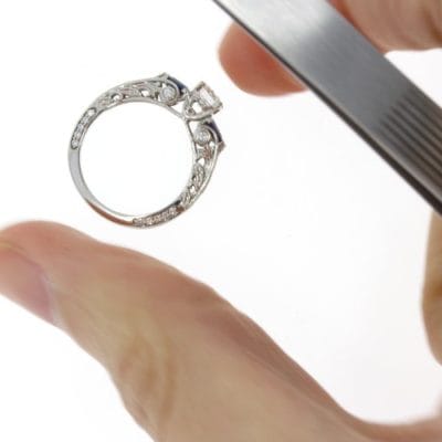 Unique+diamond+engagement+ring