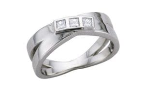Three stone cross over engagement ring - Portfolio